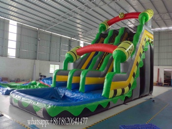 inflatable bouncer with water slide