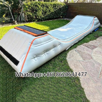 High Quality Inflatable Jump Stunt Bike airbag Inflatable Landing airbag Bmx Ramp for Skate Park